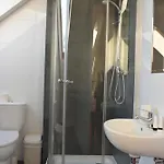Palac I Folwark Nemino Sierakowice (Pomerania)