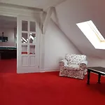 Palac I Folwark Nemino