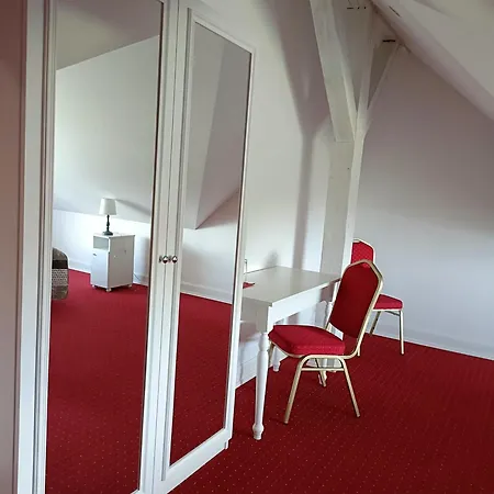 Palac I Folwark Nemino