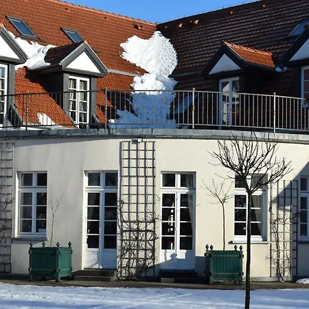 Palac I Folwark Nemino