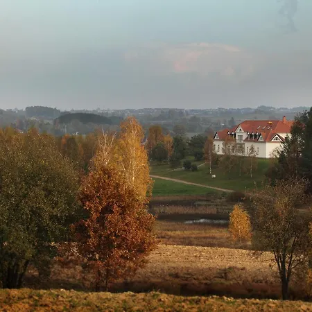 Palac I Folwark Nemino