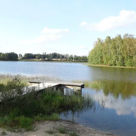 Feriested Palac I Folwark Nemino