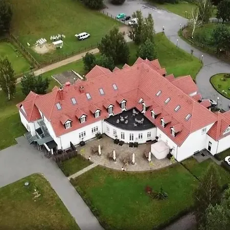 Palac I Folwark Nemino 5* Sierakowice (Pomerania)