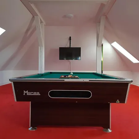 Palac I Folwark Nemino