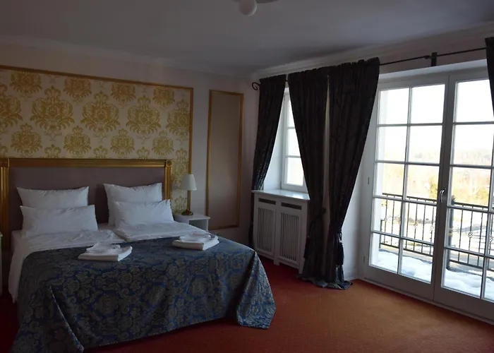 Palac I Folwark Nemino Semesteranläggning (resort) 5*