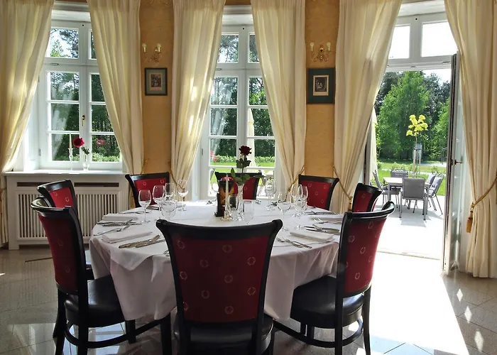 Palac I Folwark Nemino 5* Sierakowice (Pomerania)