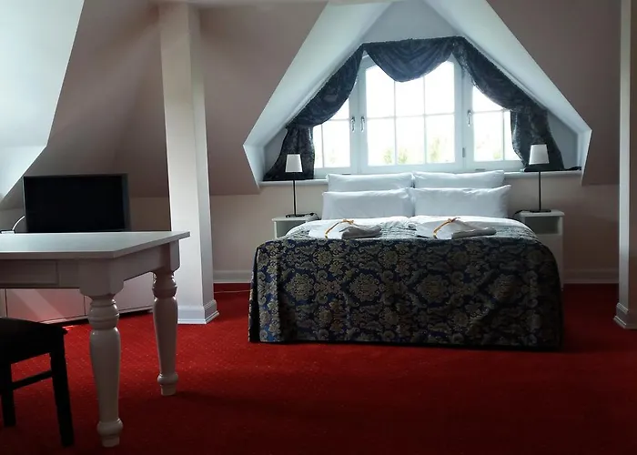 Palac I Folwark Nemino 5* Sierakowice (Pomerania)