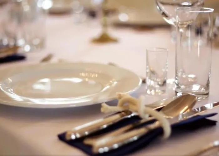 Palac I Folwark Nemino 5*